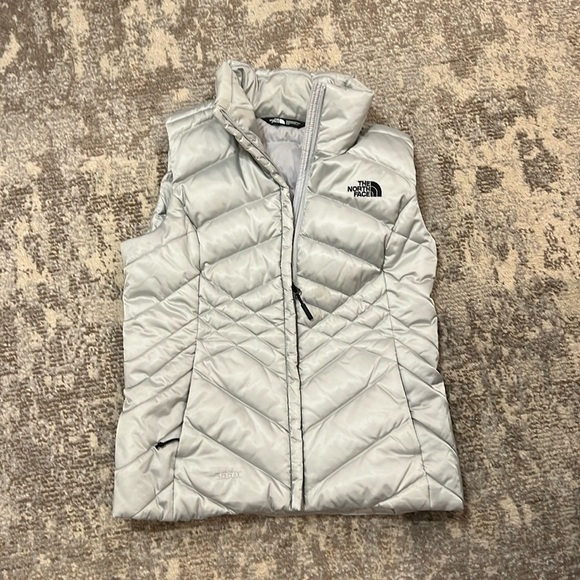 The North Face womens vest - Picture 1 of 3